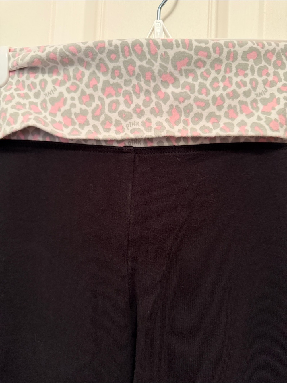 Victorias Secret Pink Sequined Yoga Pants. Large Long - Picture 2 of 6